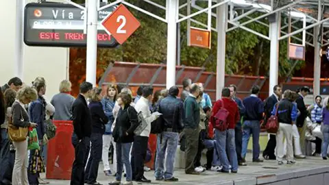 Andén de la estación de Las Rozas Andén de la estación de Las Rozas