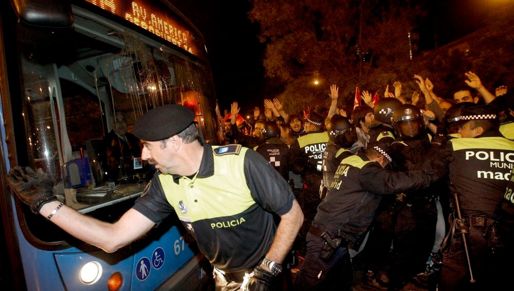 Los piquetes impiden la salida de autobuses