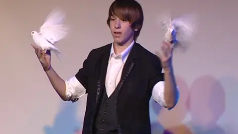 Pequeños grandes magos Pequeños grandes magos