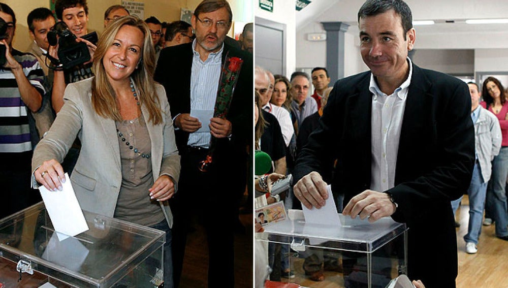 Jiménez y Gómez votan en las primarias del PSM