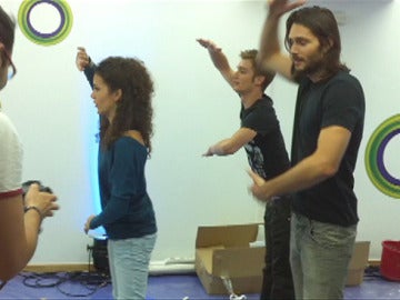 Los chicos bailando con Kinect