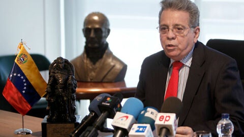 El embajador de Venezuela en Espa&ntilde;a, Isa&iacute;as Rodr&iacute;guez