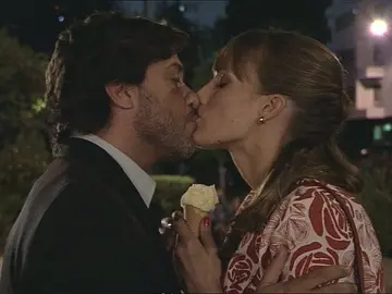 El beso de Marina y Arturo El beso de Marina y Arturo