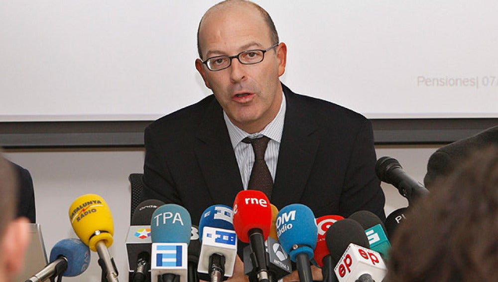 Pablo Vázquez, durante la presentación de un Manifiesto para la reforma de las pensiones.