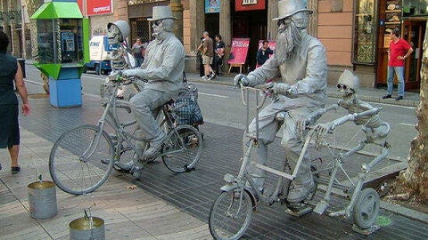 La Rambla limita sus estatuas