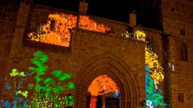 Cáceres y sus edificios cobran vida con la luz del 'Urban Screens'