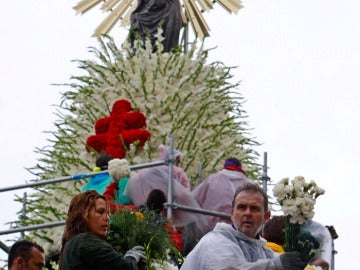 Ofrenda floral a la Virgen del Pilar