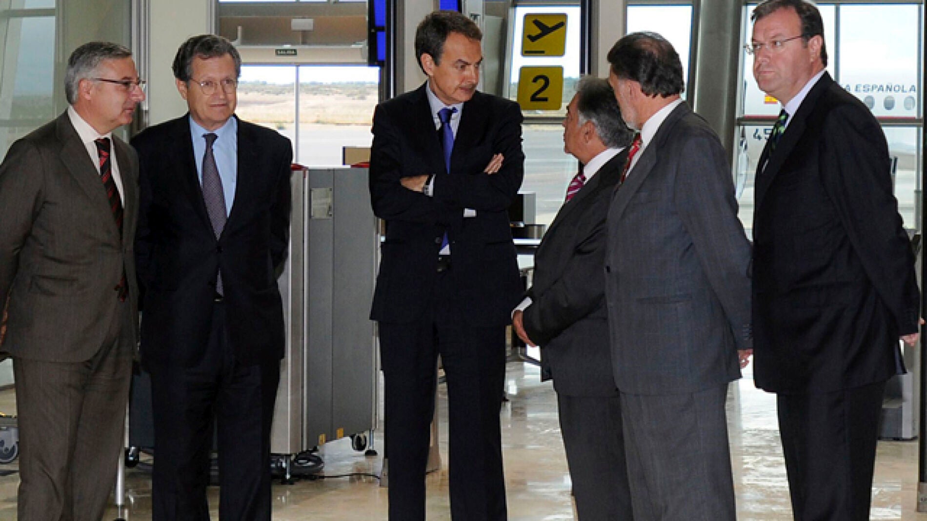 Zapatero, en el aeropuerto de Le&oacute;n