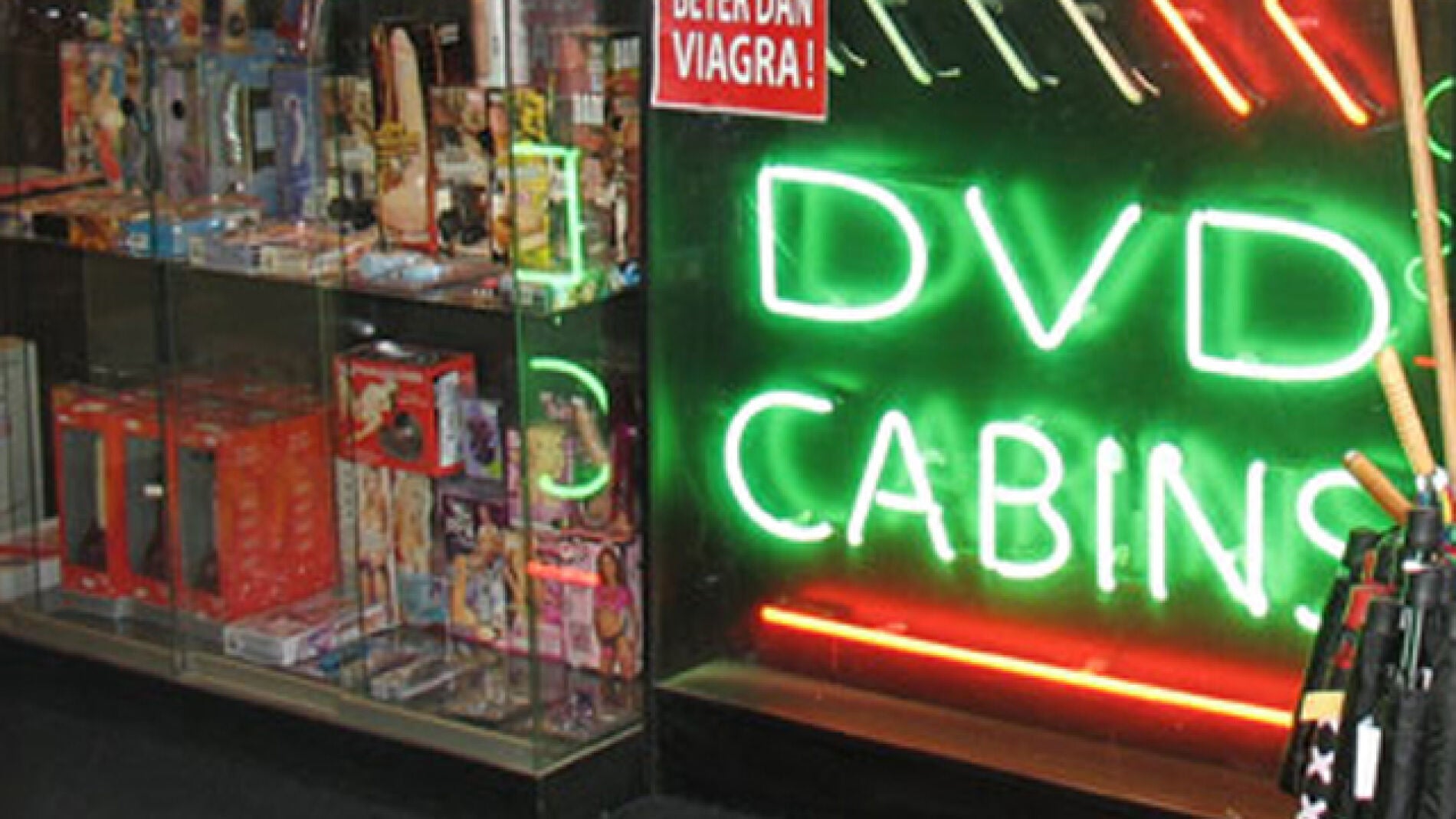 Imagen de un videoclub porno