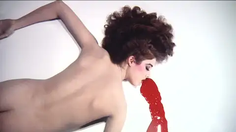 La obra de Guy Bourdin, por primera vez en España La obra de Guy Bourdin, por primera vez en España