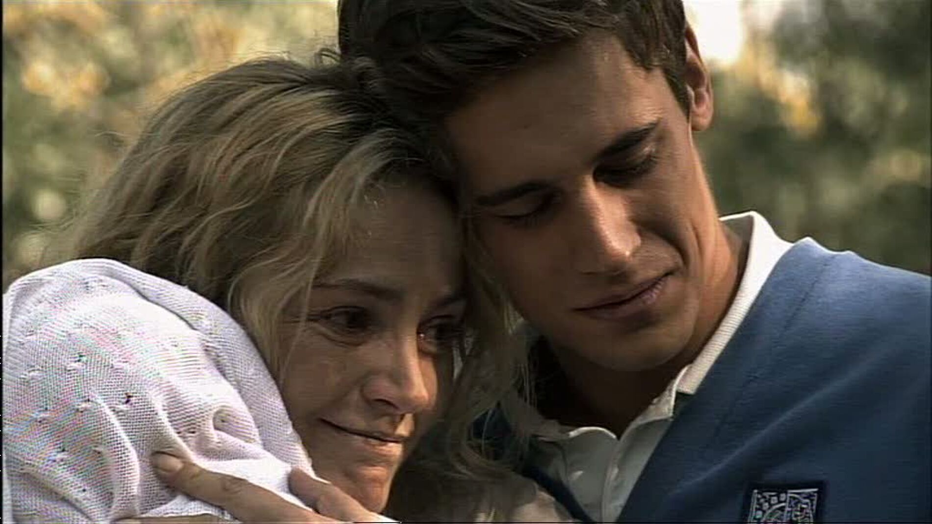 Marcos y Paula se encuentran con su madre