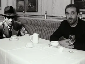 Luis Merlo con un imaginario Humphrey Bogart Luis Merlo con un imaginario Humphrey Bogart