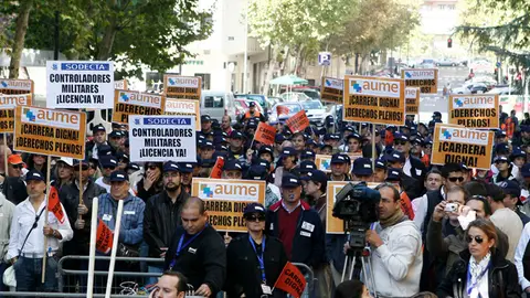 Concentración militar frente a Defensa Concentración militar frente a Defensa
