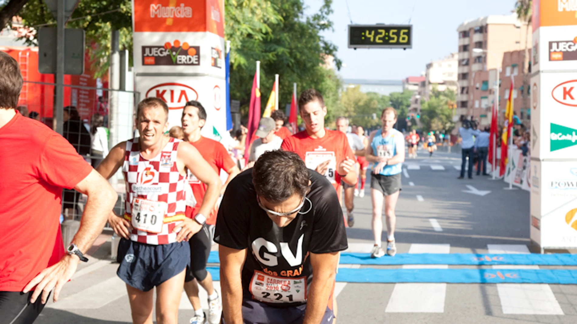 Minuto 42,56 Carrera Ponle Freno 2010 en Murcia Minuto 42,56 Carrera Ponle Freno 2010 en Murcia