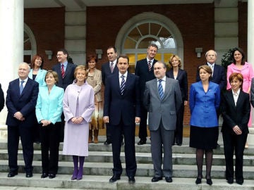 Primer Gobierno de José Luis Rodríguez Zapatero Primer Gobierno de José Luis Rodríguez Zapatero