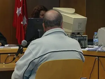 Un acusado declara en el juicio Un acusado declara en el juicio