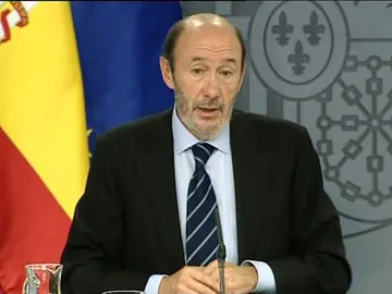 Rubalcaba comparece por primera vez como Portavoz Rubalcaba comparece por primera vez como Portavoz