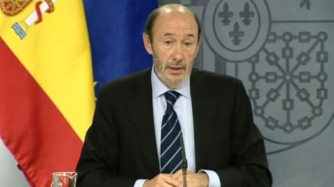 Rubalcaba comparece por primera vez como Portavoz