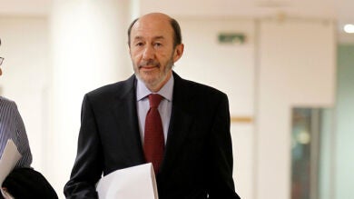 Rubalcaba insta a empresarios y sindicatos a llegar a 