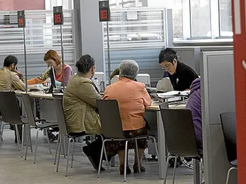 Trabajadores en el Ministerio de Hacienda Trabajadores en el Ministerio de Hacienda