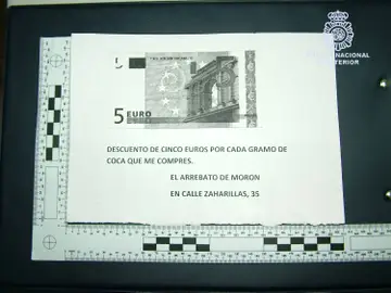 Panfleto vendiendo cocaína Panfleto vendiendo cocaína