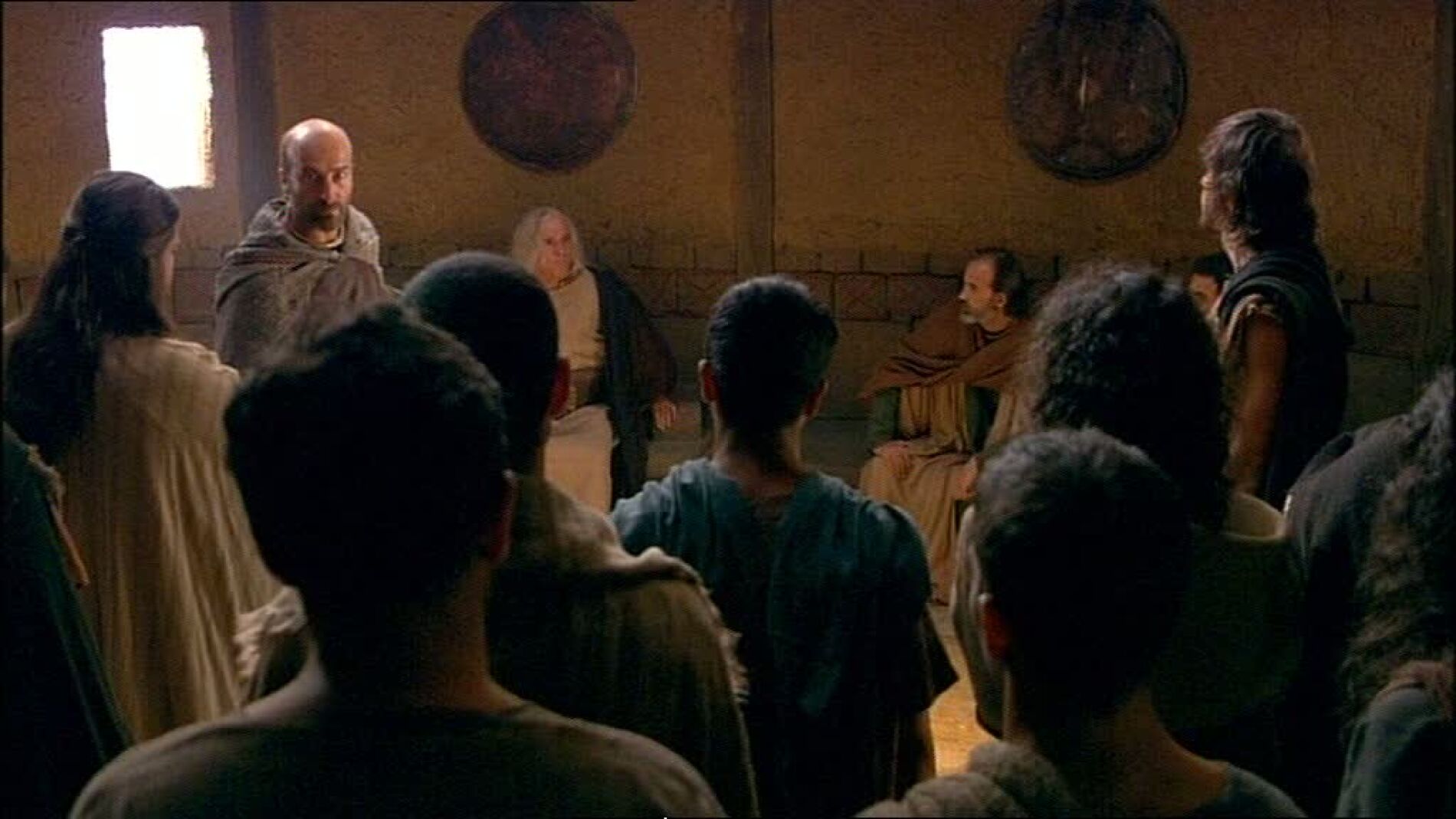 Los hispanos debaten si presentarse ante Galba