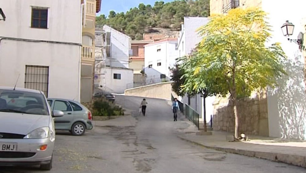 Calle de un pueblo de Granada