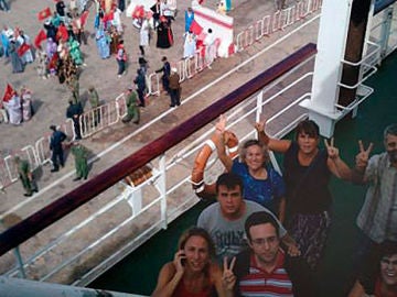 Los activistas retenidos en el puerto de El Aaiún Los activistas retenidos en el puerto de El Aaiún