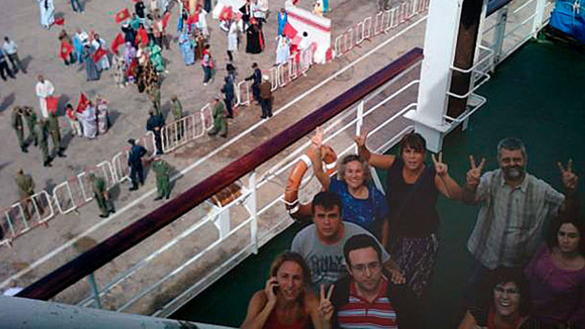 Los activistas retenidos en el puerto de El Aai&uacute;n