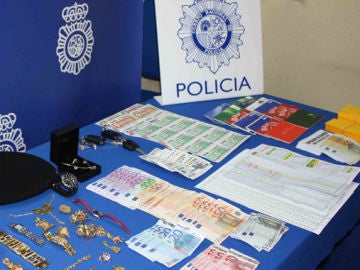 Material requisado por la Policía Nacional