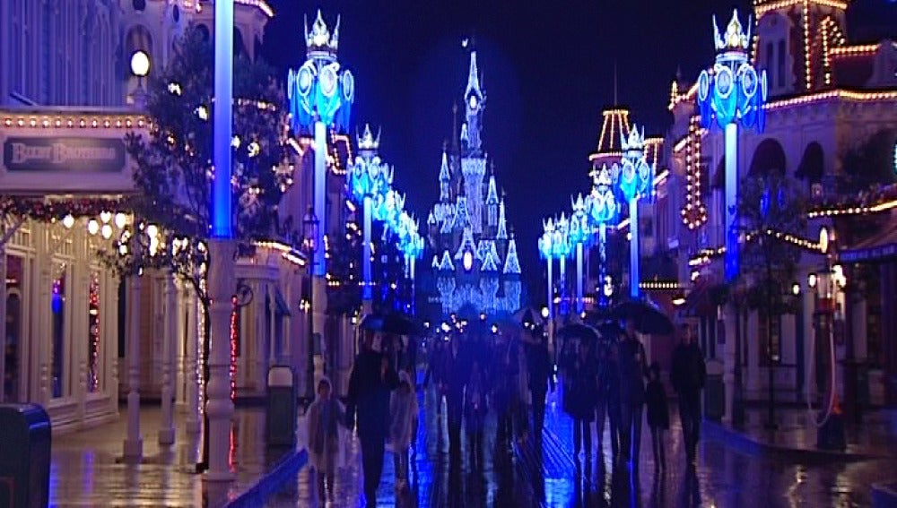 Arranca la Navidad en Disneyland París