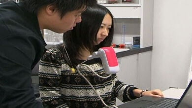 Los japoneses inventan un aparato para oler la televisión