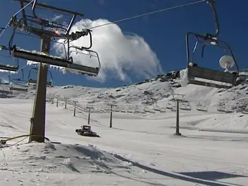 Pista de nieve en Sierra Nevada Pista de nieve en Sierra Nevada