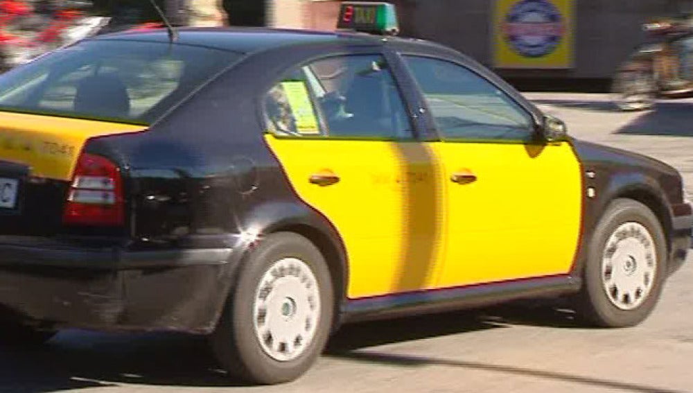 Más de 100 euros por vomitar en un taxi
