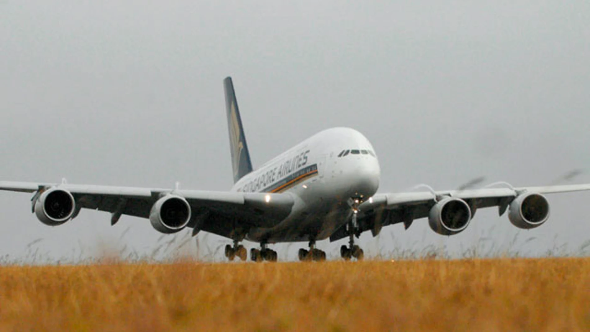 Un avión Airbus A380 Un avión Airbus A380