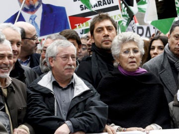 Toxo y la familia Bardem en la manifestación Toxo y la familia Bardem en la manifestación