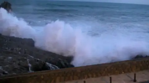 Fuertes olas Fuertes olas