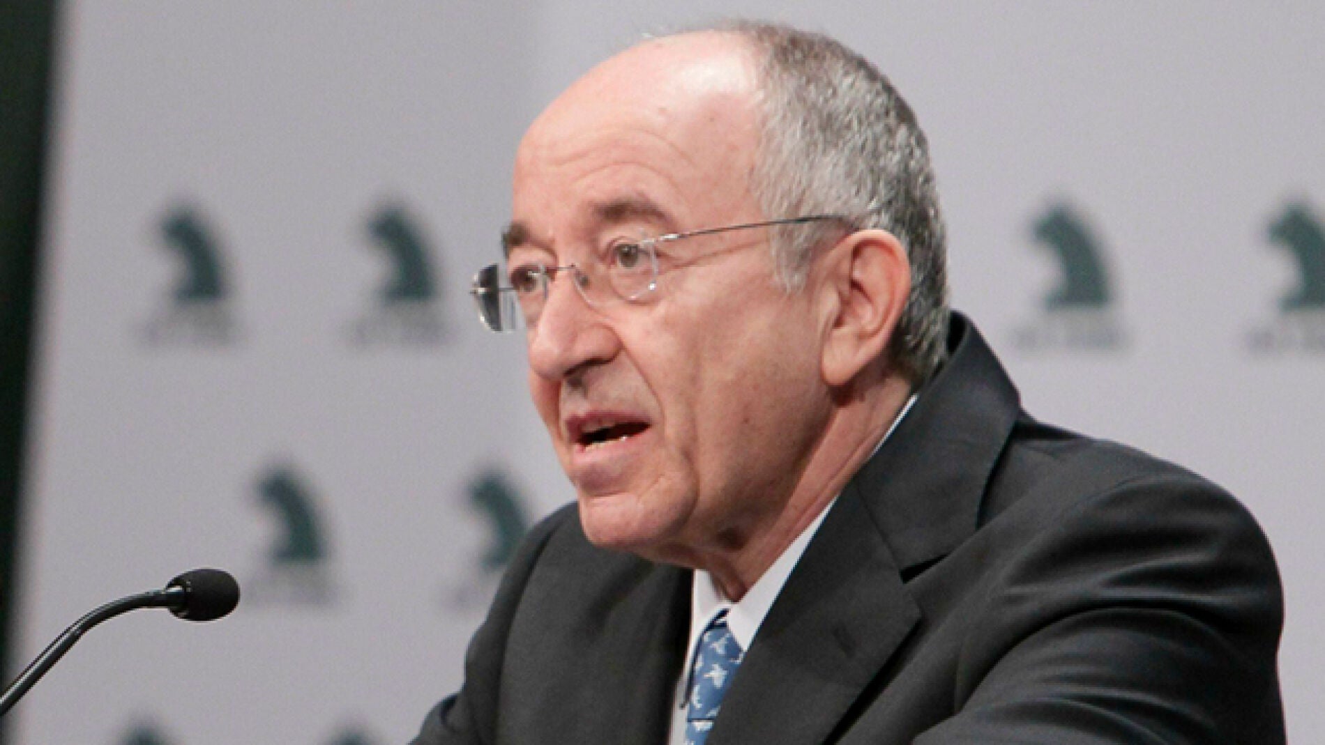 El gobernador del Banco de Espa&ntilde;a, Miguel &Aacute;ngel Fern&aacute;ndez Ord&oacute;&ntilde;ez