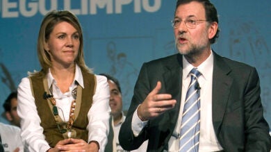 Rajoy apoya a Cospedal en un mitin con valor simbólico