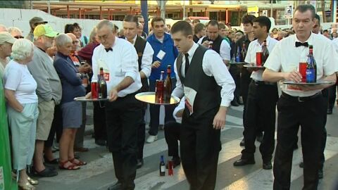 Carrera de camareros en Benidorm