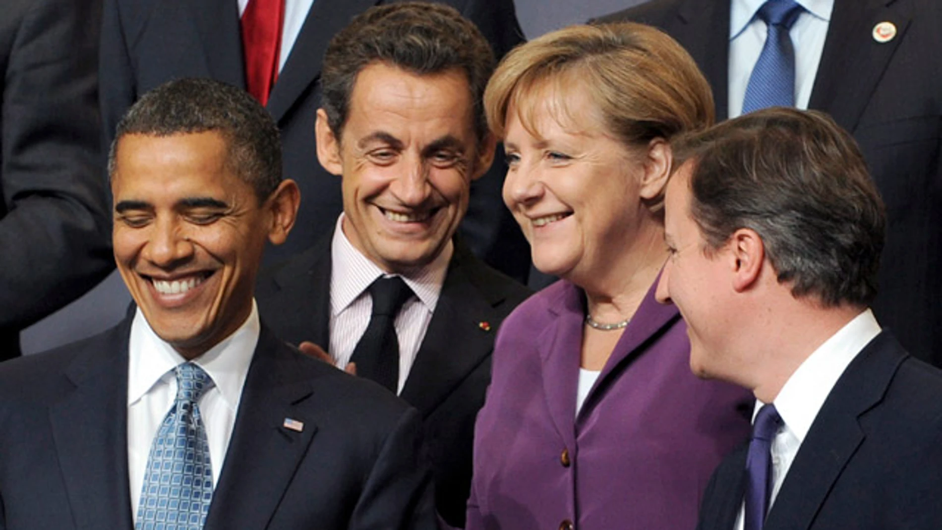 Obama, Sarkozy, Merkel y Cameron en la cumbre de la OTAN Obama, Sarkozy, Merkel y Cameron en la cumbre de la OTAN