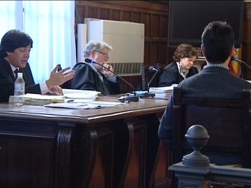 Juicio por el asesinato de un hombre con 53 puñaladas