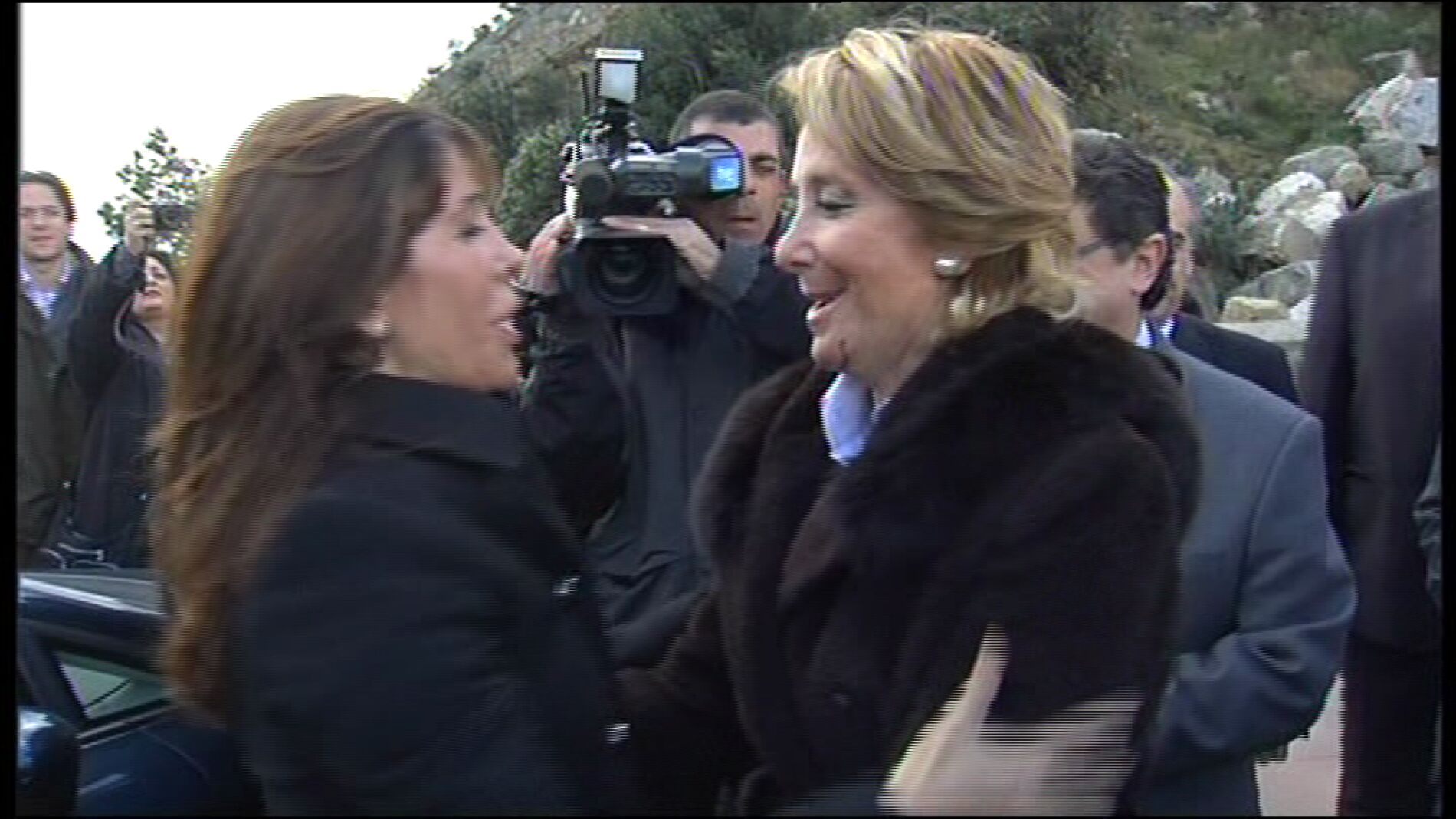 Esperanza Aguirre habla en catalán en un mitin en Roses, Girona