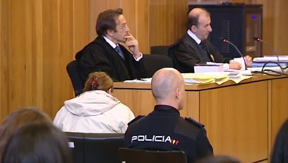 Juicio por asesinar a su marido