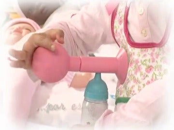 Un sacaleches para que las niñas jueguen a ser mamás