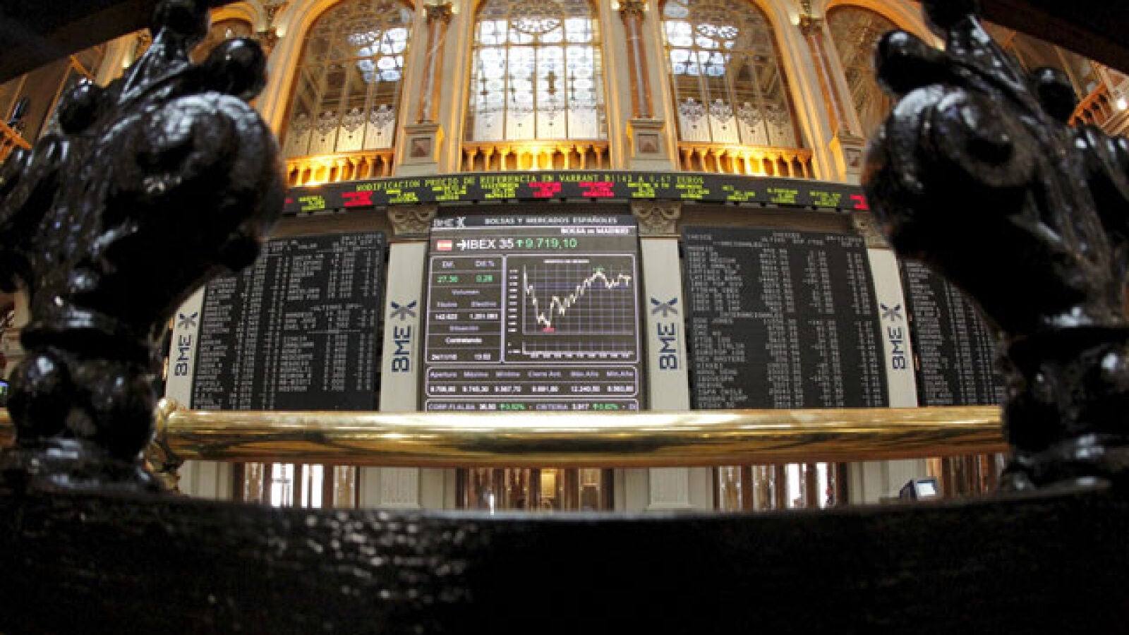 La bolsa española cayó más de un 17% en 2010