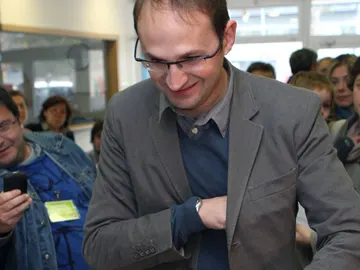 Joan Herrera vota en las catalanas Joan Herrera vota en las catalanas