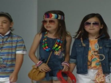 Niños en un desfile de moda