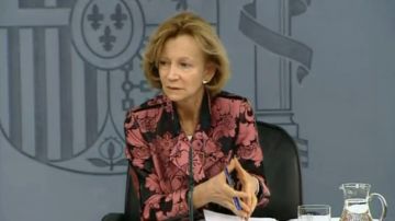Elena Salgado tras el Consejo de Ministros