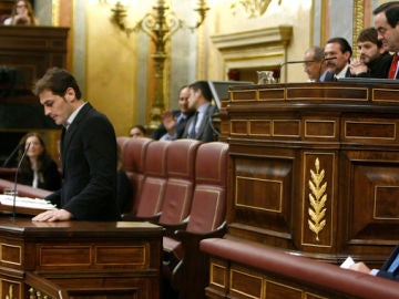 Casillas, leyendo la Constitución en el Congreso